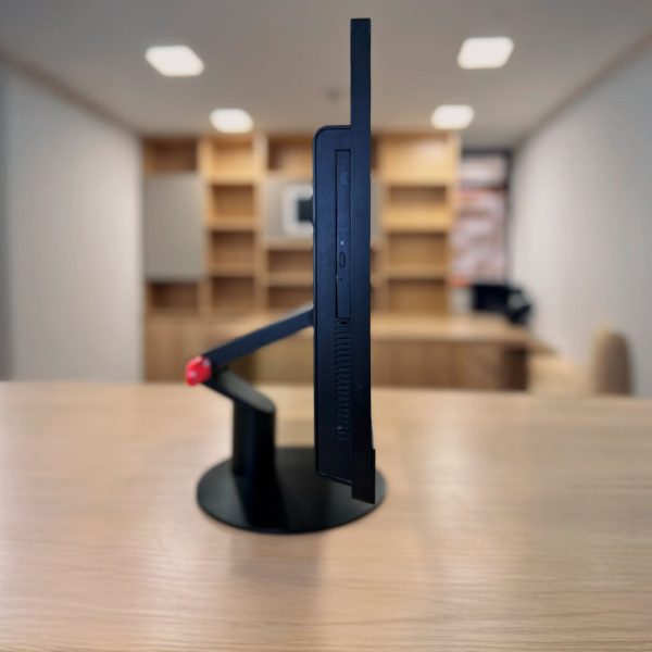 LENOVO THINKCENTRE ALL IN ONE M910Z AIO 23,8" CORE I5 OCTAVA 16 GB 512GB SSD